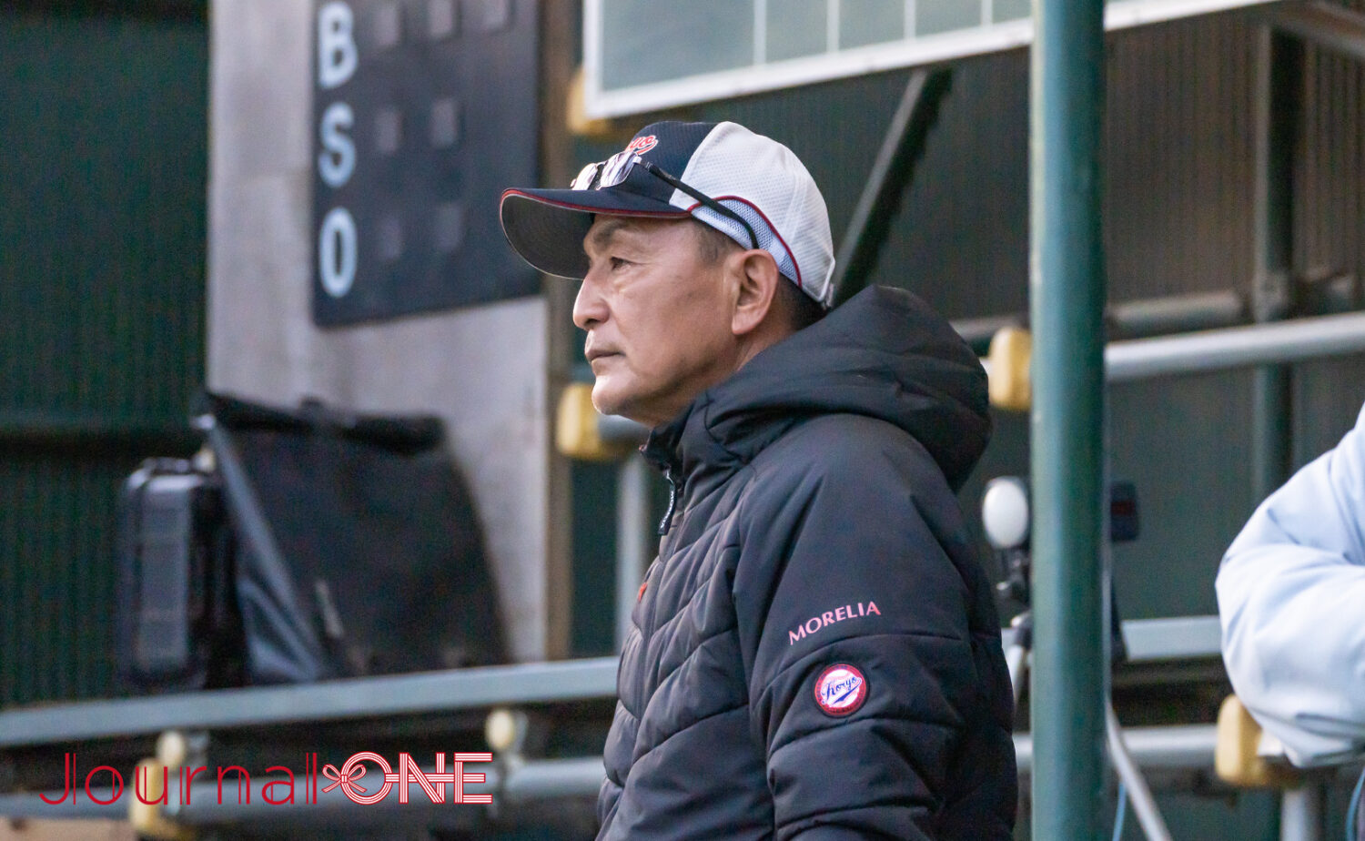 女子高校野球 神戸弘陵を率いる石原康司監督-Journal-ONE撮影