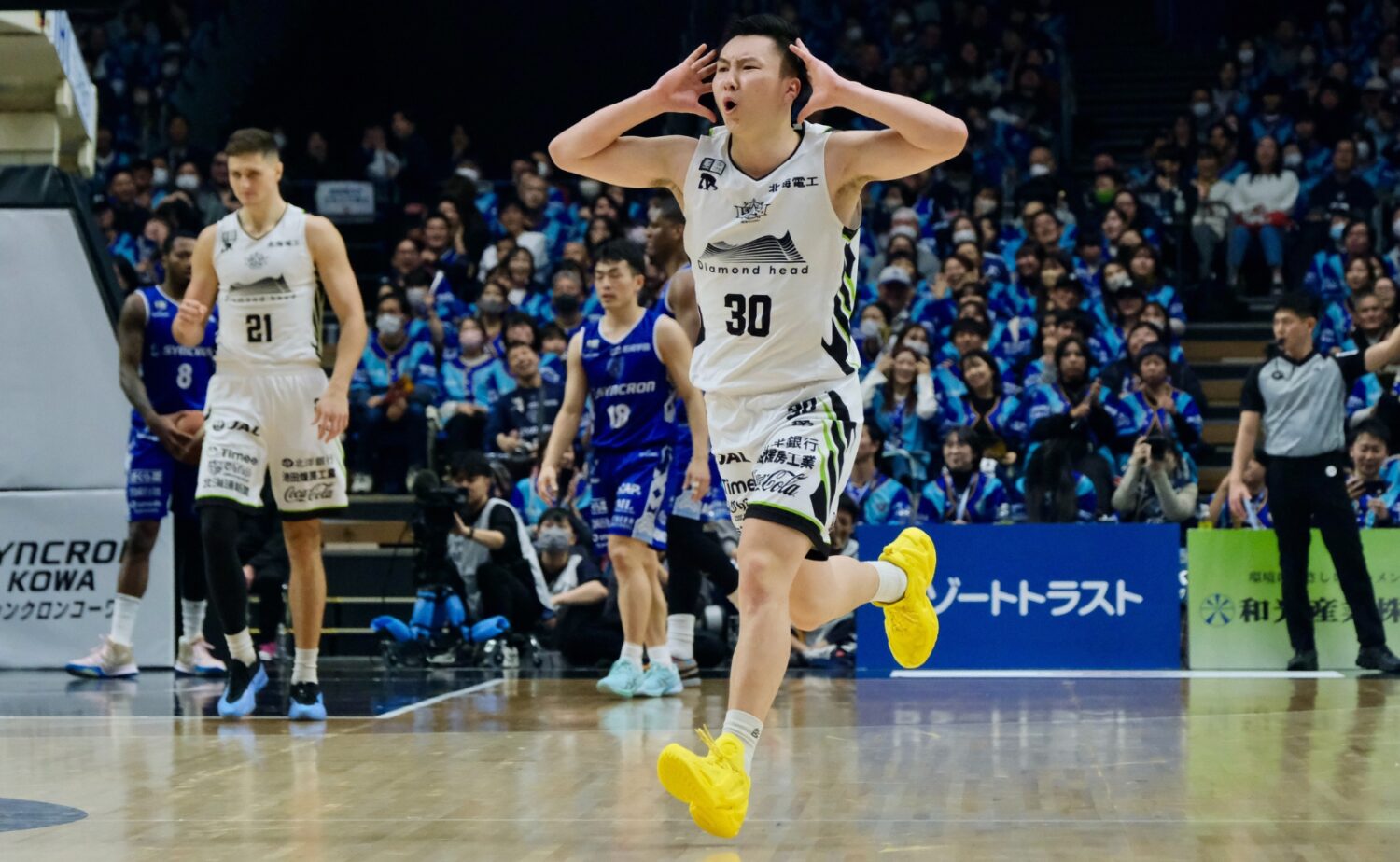 アウェイチームのレバンガ北海道・富永啓生も横浜アリーナを埋める要素になったか