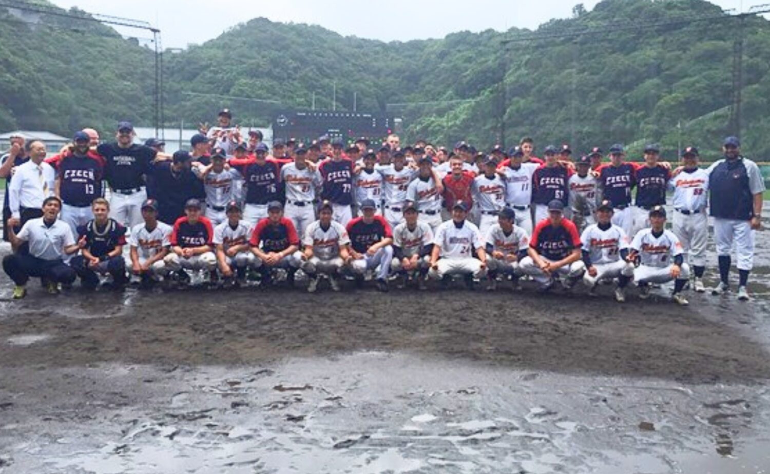 U-18チェコ代表と和歌山大学硬式野球部も交流-和歌山大学提供