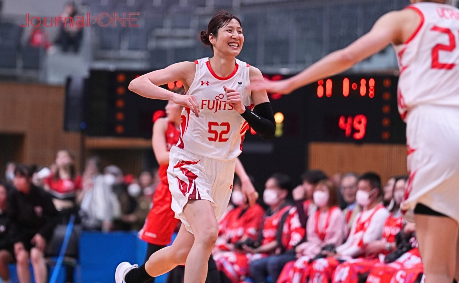 Wリーグ セミファイナル第3戦 逆転の3Pを決めた宮澤夕貴-Journal-ONE撮影