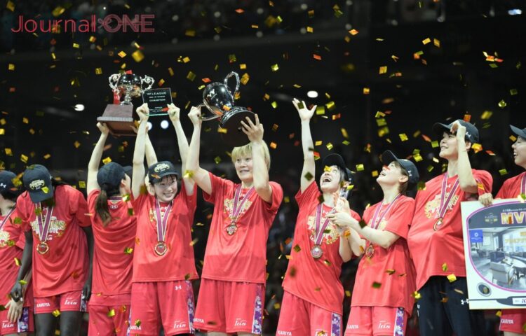 デンソーアイリスがWリーグ初優勝-Journal-ONE撮影