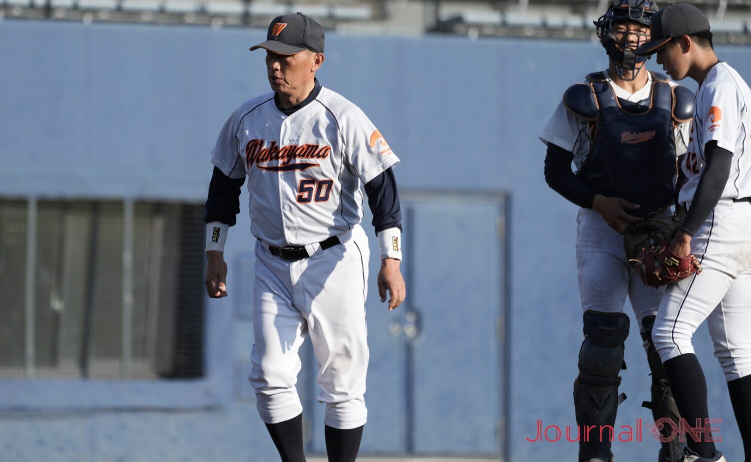和歌山大学の大原監督がマウンドに行く回数も増えそうだ-Journal-ONE撮影