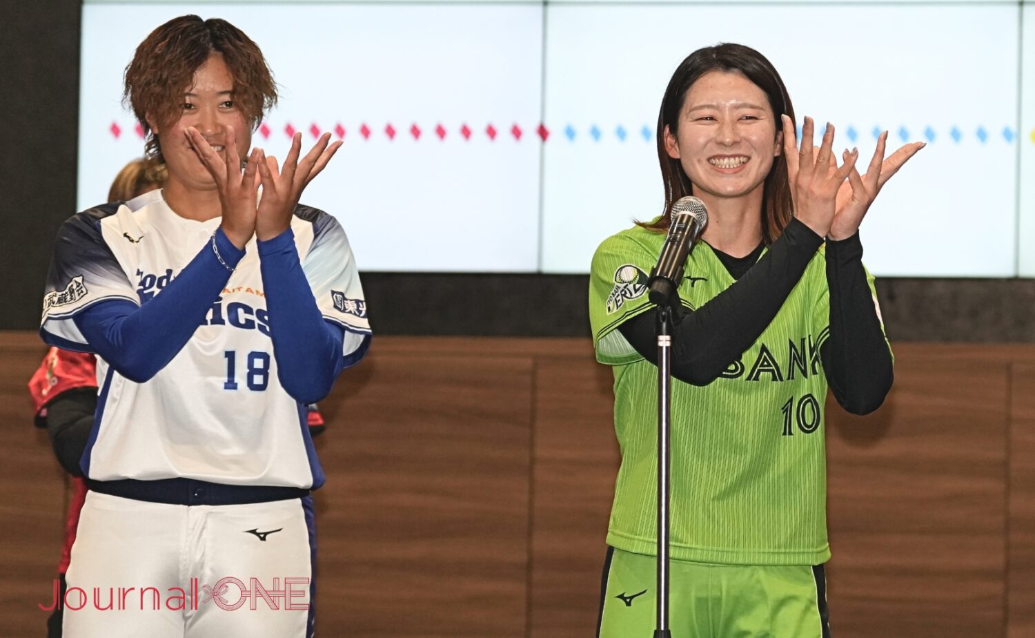 JDリーグ 後藤希友（戸田中央）と辻井美波（伊予銀行）-Journal-ONE撮影