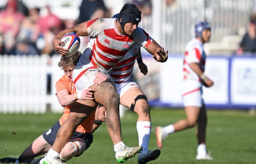 イングランド戦で突破を図るロケティ（C）JRFU