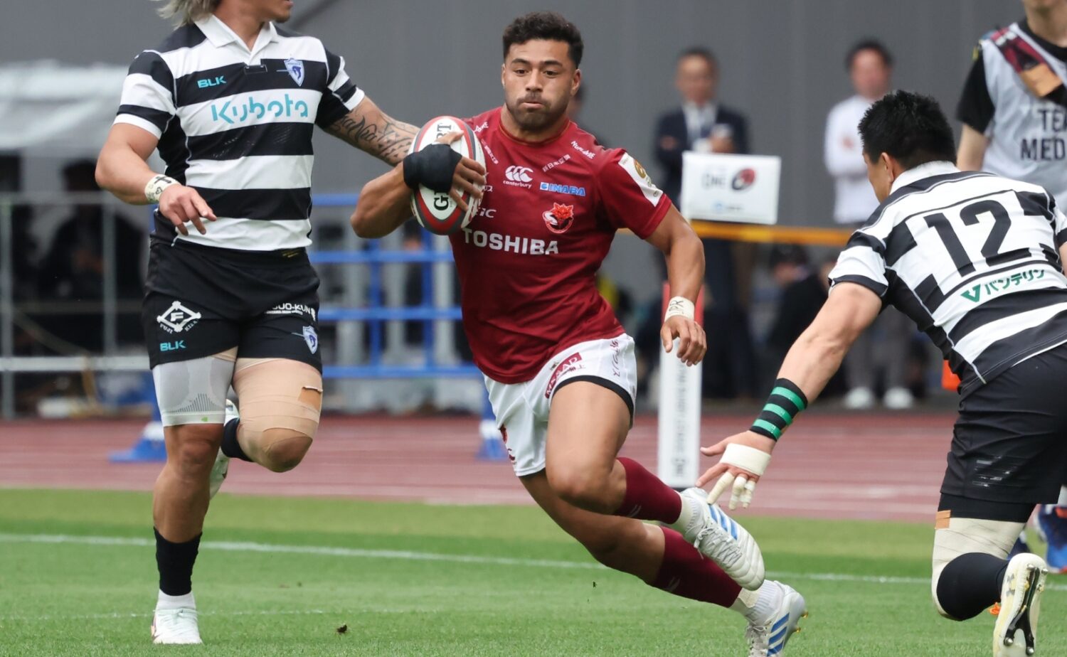 リーグワン SOモウンガ（ブレイブルーパス）、チームをプレーオフに導けるか‐斉藤健仁撮影