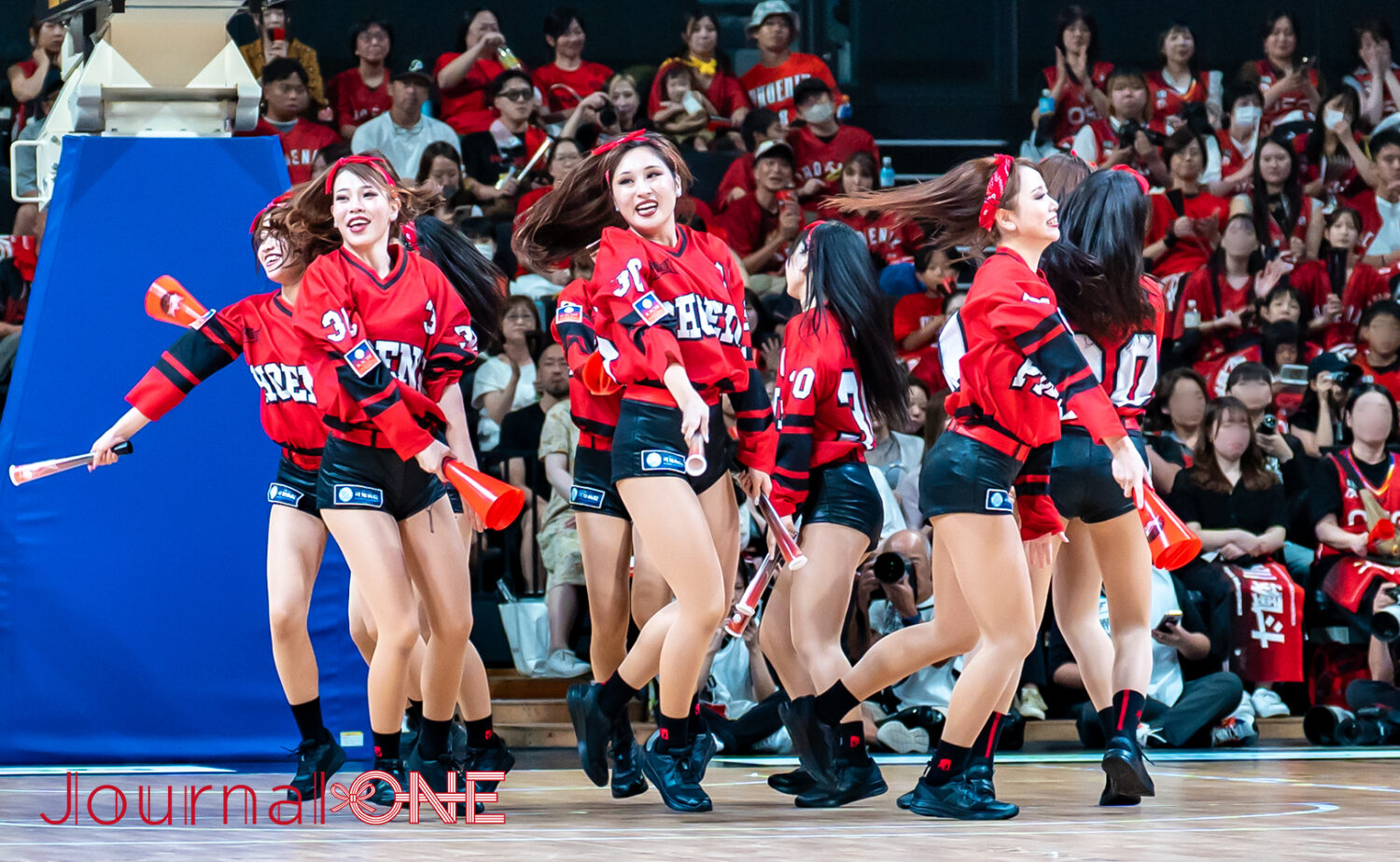FIRE GIRLSもブースターと共に試合を盛り上げた‐Journal-ONE撮影