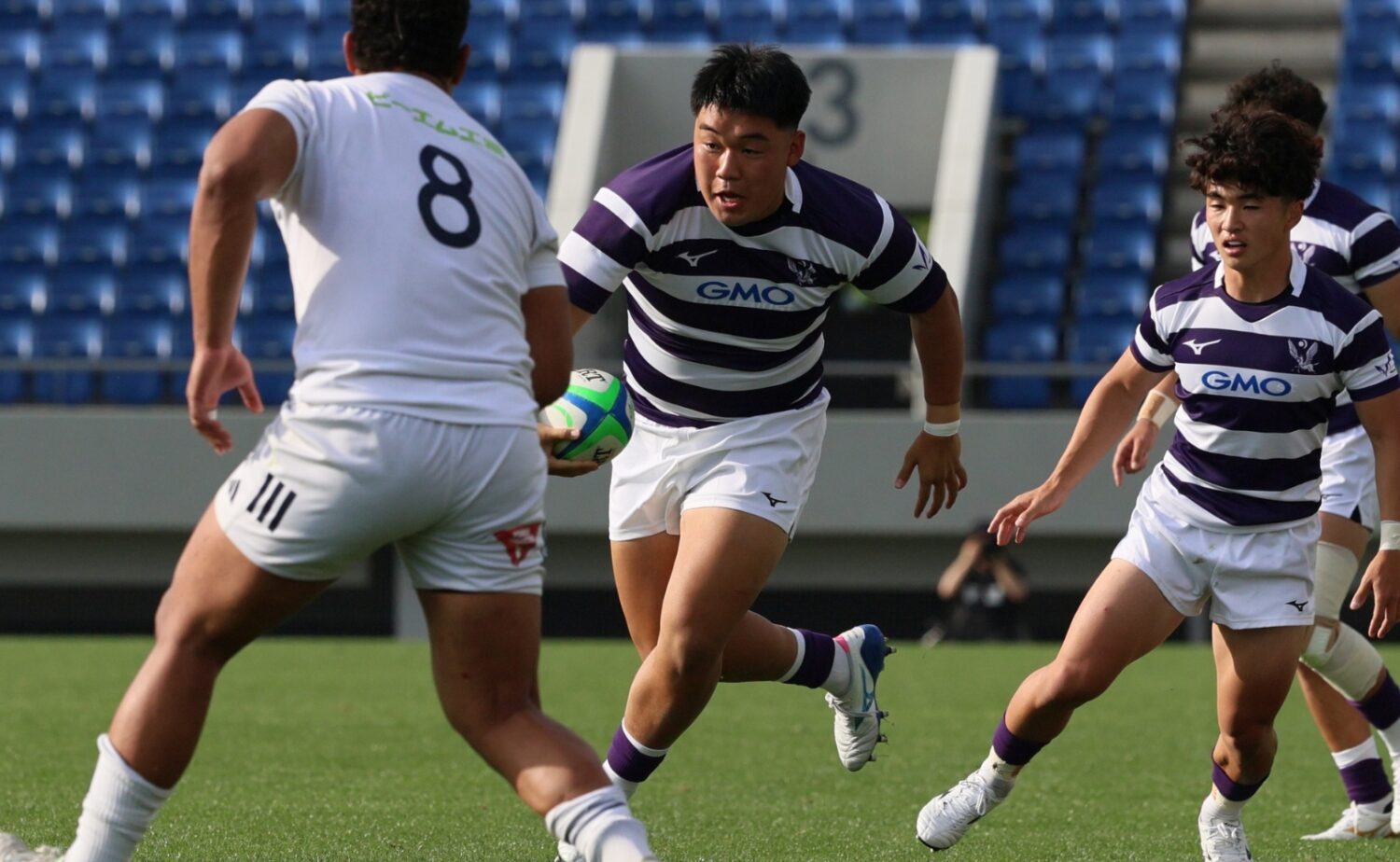 紫紺デビューを飾ったHO井本（2年）‐斉藤健仁撮影